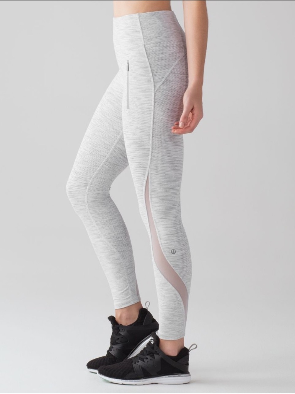 Lululemon Invigorate Tight
Wee Are From Space Nimbus Battleship / Ice Grey